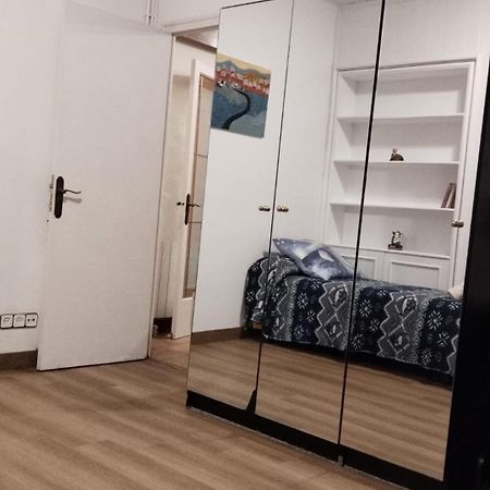 Apartmán Atico Soleado L'Hospitalet de Llobregat Exteriér fotografie