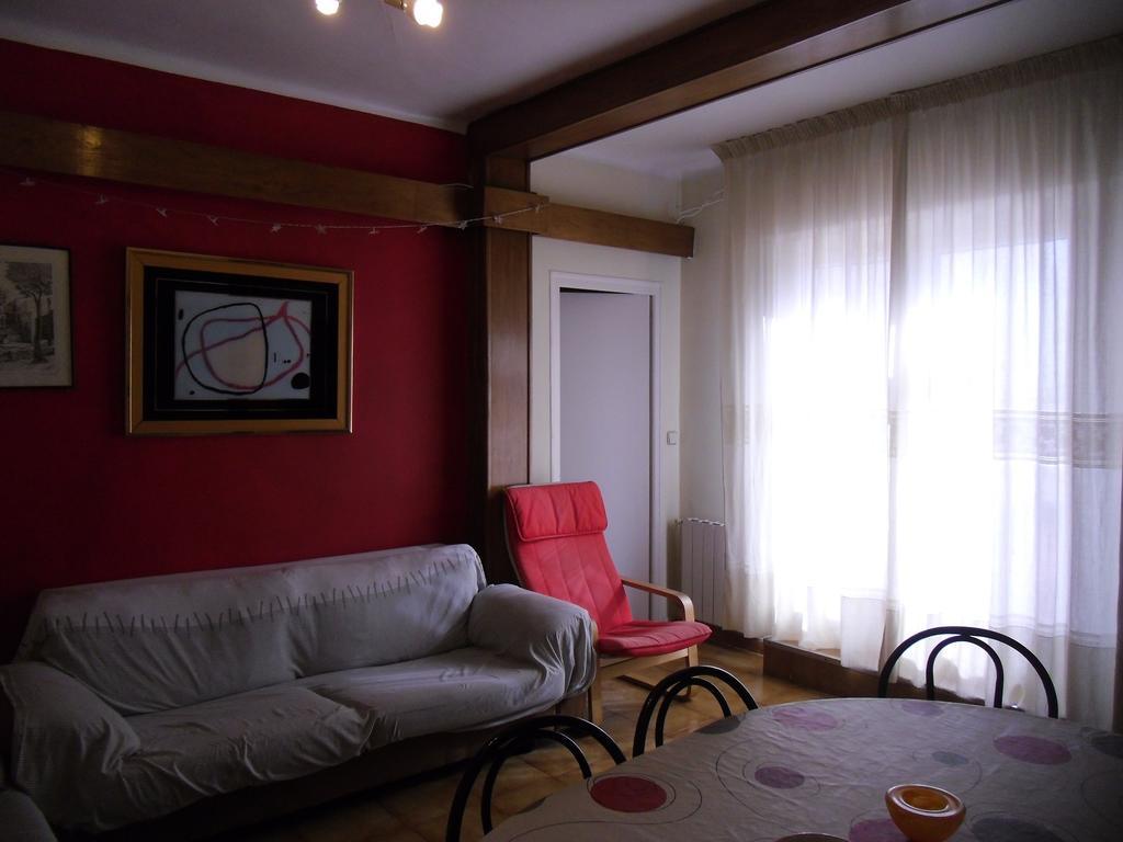 Apartmán Atico Soleado L'Hospitalet de Llobregat Exteriér fotografie